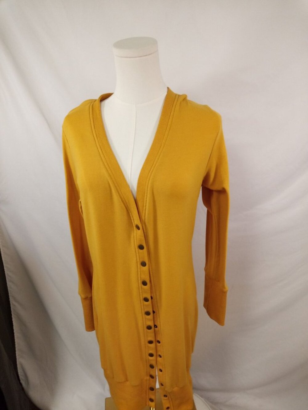Fashion Women's Mustard Yellow Cardigan Sweater Sz.L